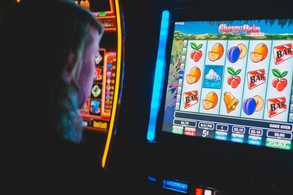 Golden Crown Casino: A Comprehensive Guide to Slot Machines Golden Crown Casino: A Comprehensive Guide to Slot Machines