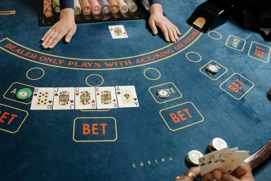 Things to Consider When Choosing an Online Casino